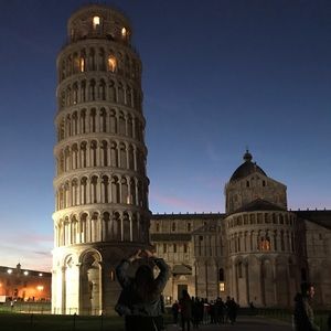 Meet your Posher, Alexis